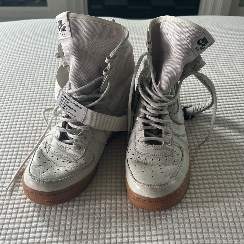 Nike SF AF-1 Women's High-Top Sneakers in Tan size 7.5
